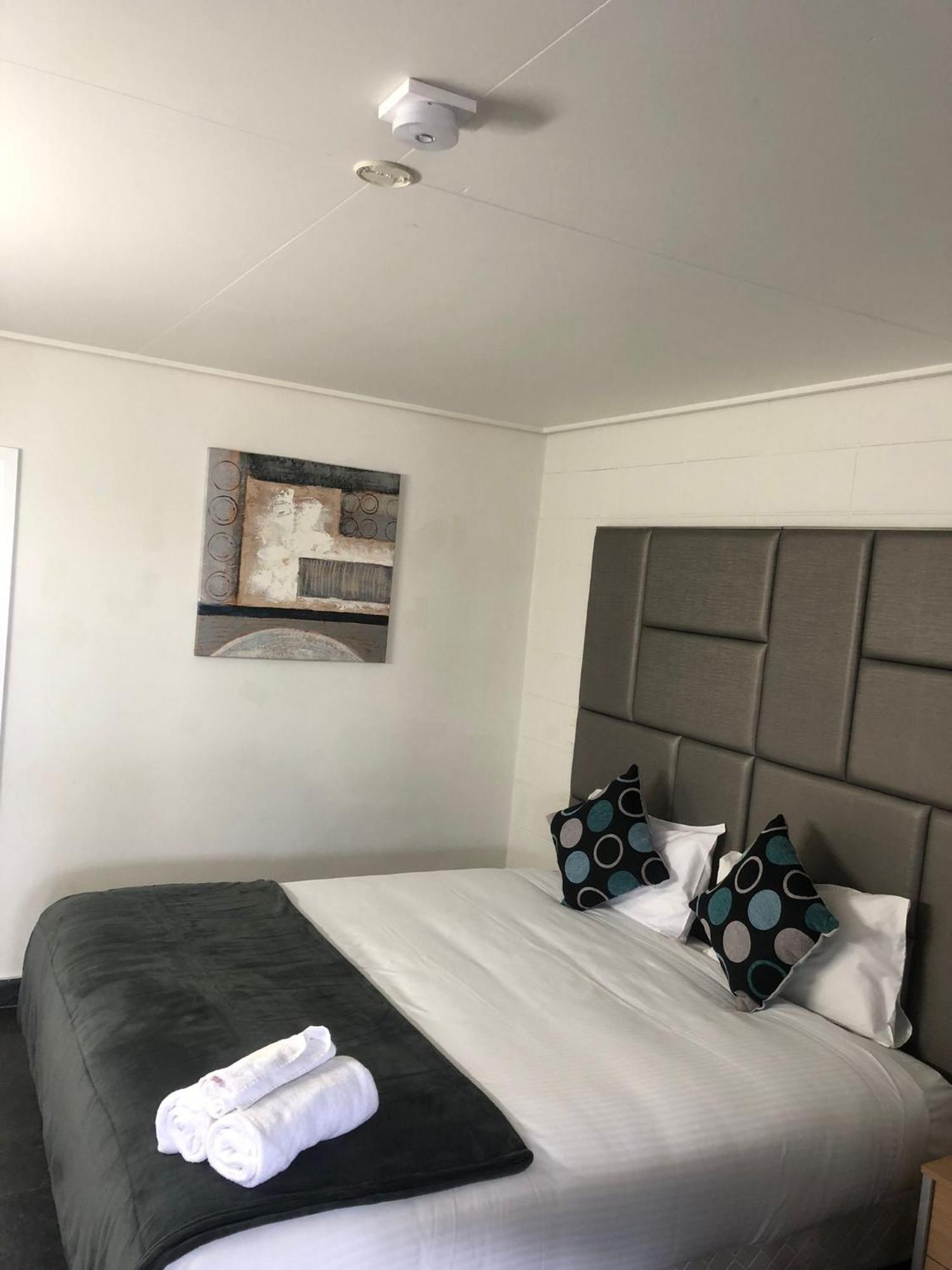 Gladstone Cbd Motel 外观 照片
